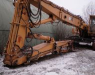 1 Cat 235 Bontógép (32m)
